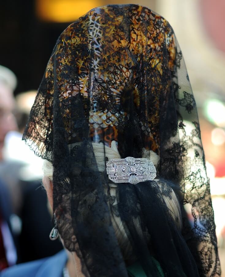 mantilla_1.jpg